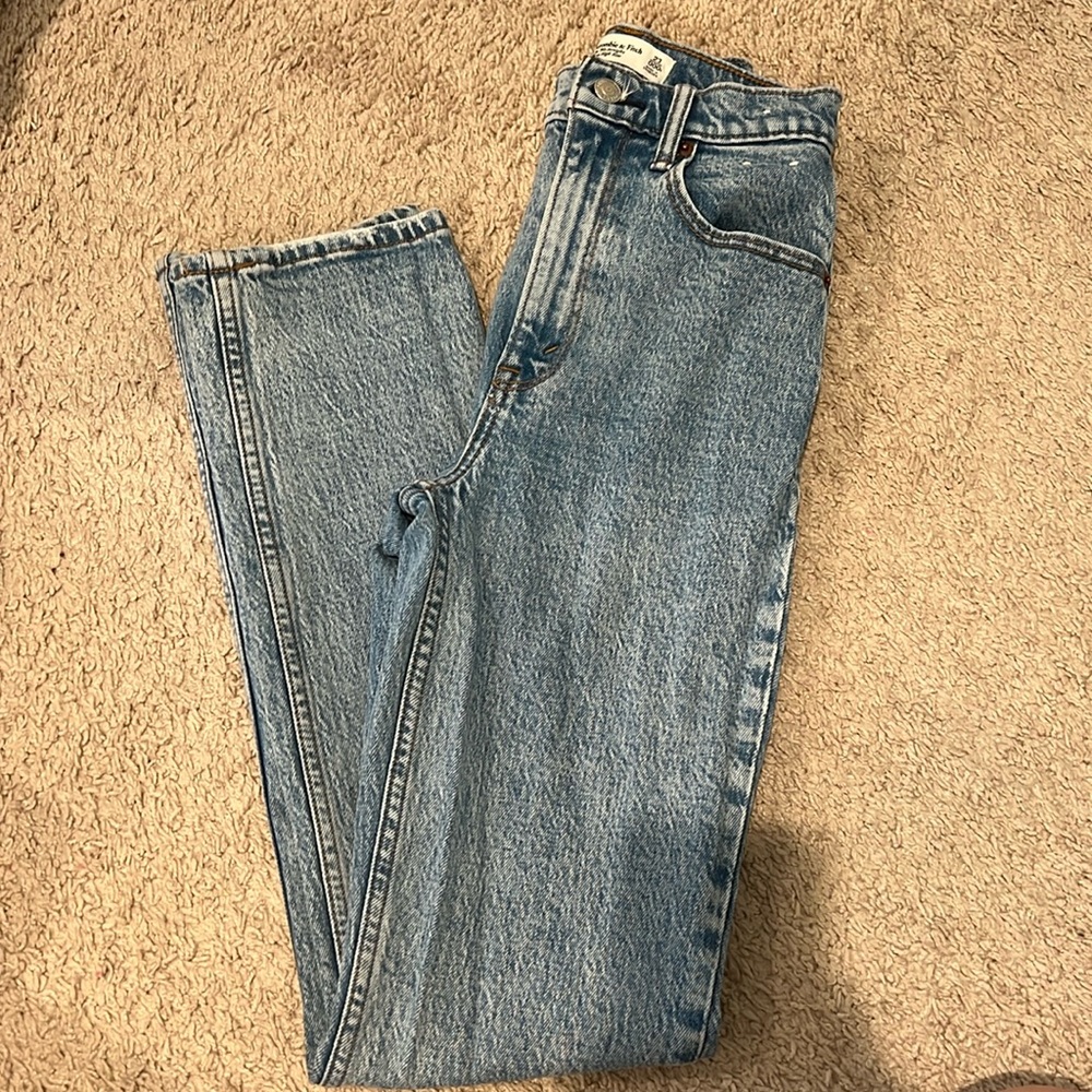 Abercrombie &Fitch jeans size 23 000R